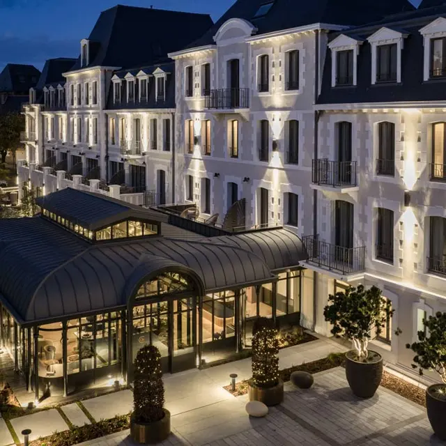 Le Grand Hôtel de Courtoisville