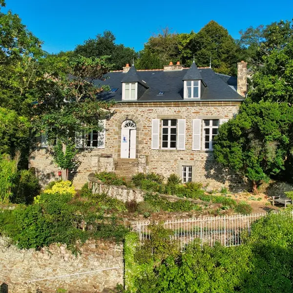 1 Façade principale Musée Yvonne Jean-Haffen - Dinan