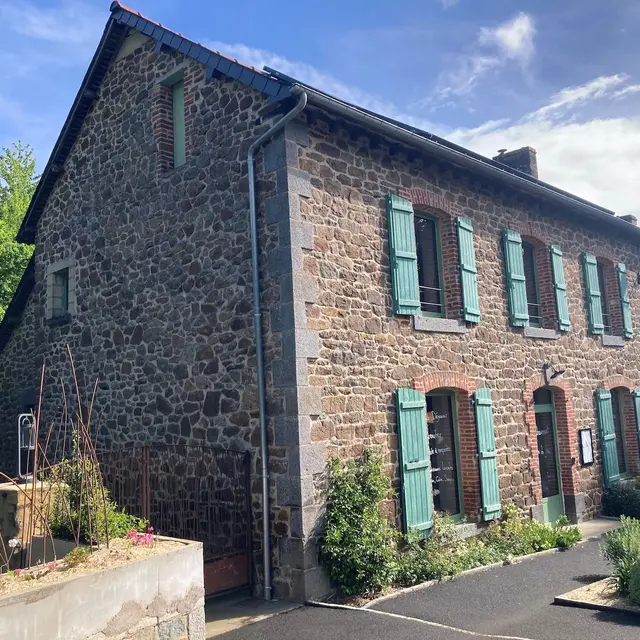 @Fleurs de Lin St Brieuc des Iffs