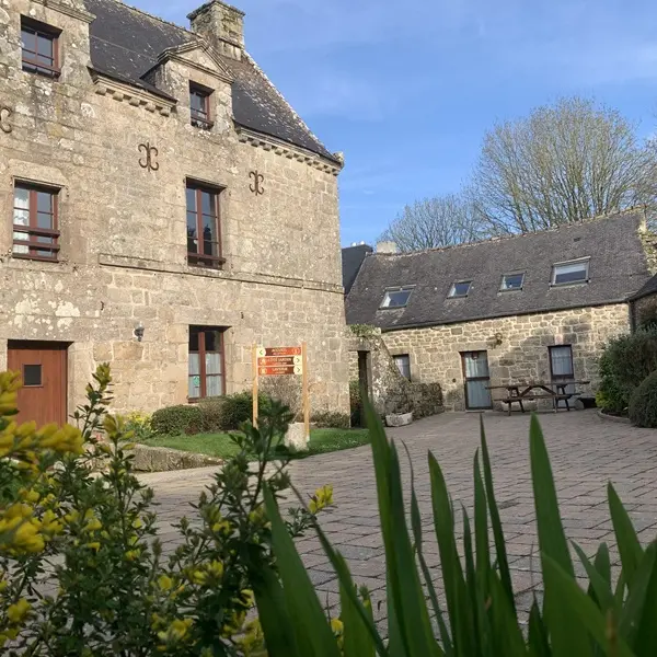1_location_Gîte_d'étape-hostel_ Ty Bihui_extérieur_Pluméliau-Bieuzy_Vallée du Blavet