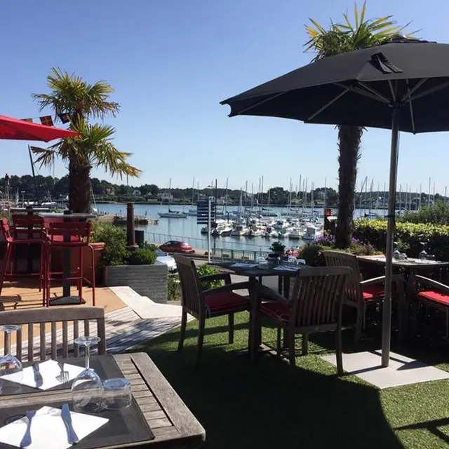 Restaurant-Arrosoir-LA-TRINITE-sur-MER-Morbihan-Bretagne-Sud