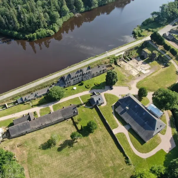 205906A8DBAA4B09B35D369544601B67