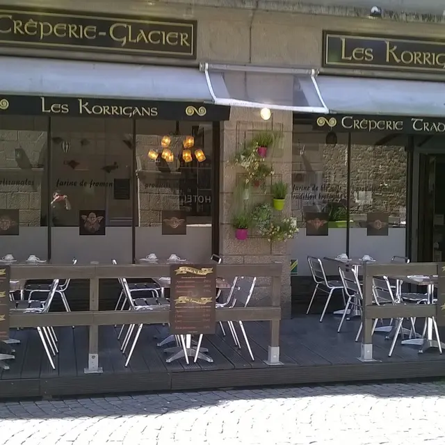 korrigans  terrasse.jpg
