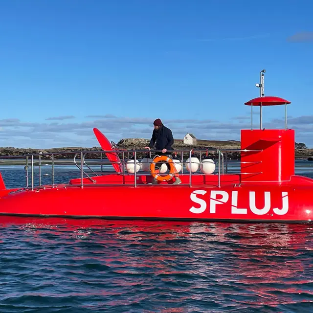Semi sous-marin SPLUJ