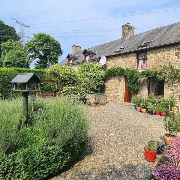 3b41889f-6d18-411c-8e99-c43d52302aa2