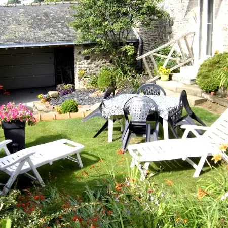 templerie-gite-chapelle janson-exterieur