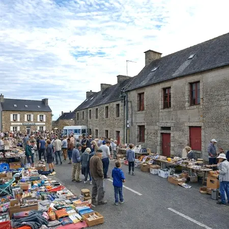 vide grenier Goulven photo pour l'agenda de l'office du tourisme