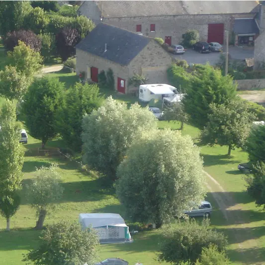 Aire naturelle de camping la Roche