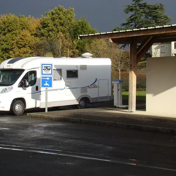 Service camping-car-dAntrain