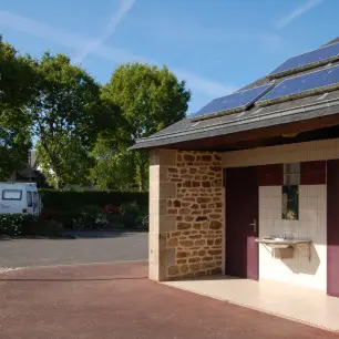 Aire de service de Saint-Brice-en-Coglès - Sanitaires