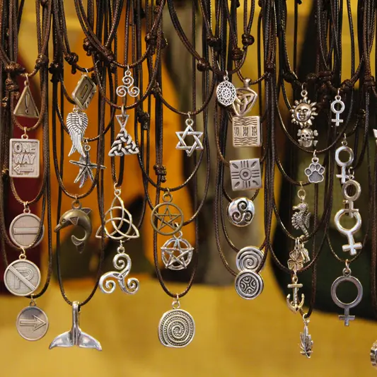 Bijoux©jose-maria-garcia-garcia_unsplash