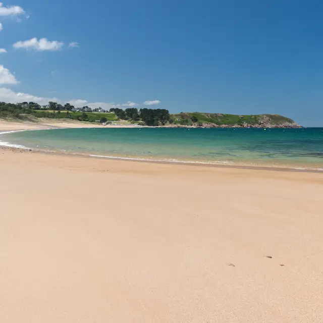 Plage de l'Anse du Croc à Pléhérel-Plage