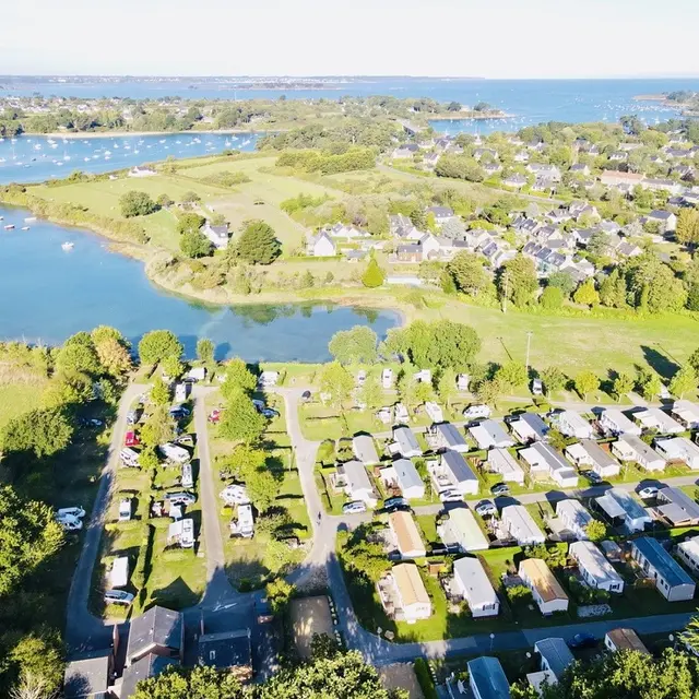 Camping Petit Voilier 1