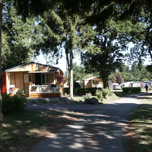 Camping du Lac - Taupont - Brocéliande - Bretagne