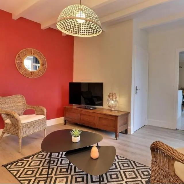 Location -Madame Lefeuvre-Saint-Marcan