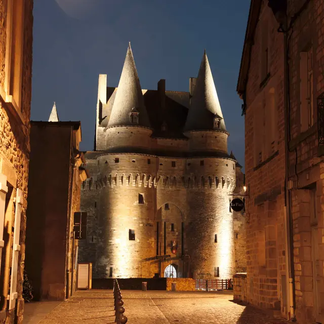 Château Vitré Nocturne Crédit ©Studio Maignan