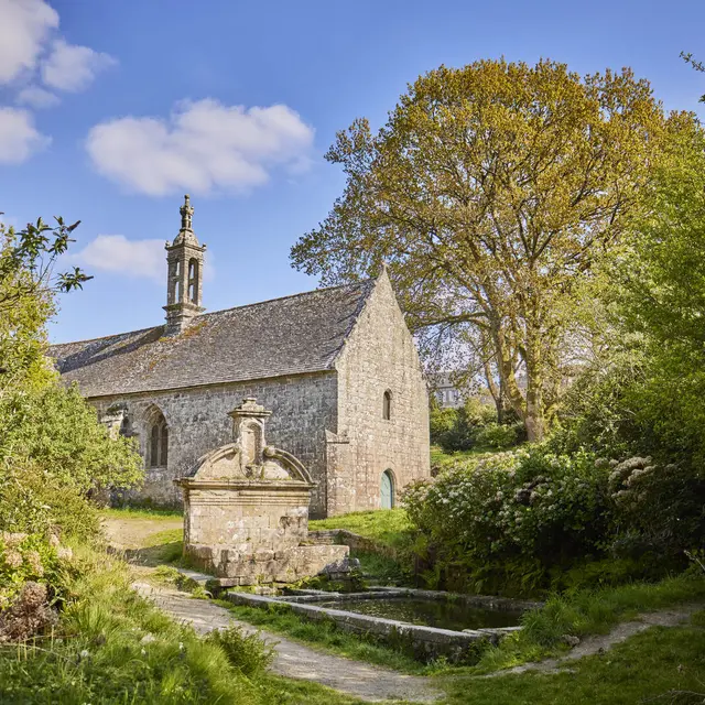 Chapelle Notre-Dame-de-Bonne-Nouvelle et fontaine-lavoir Saint-Eutrope_crédit Alexandre Lamoureux_validité 31102030