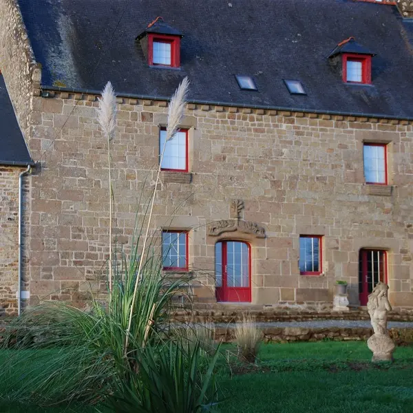 Facade-Au-Domaine-de-Rimou