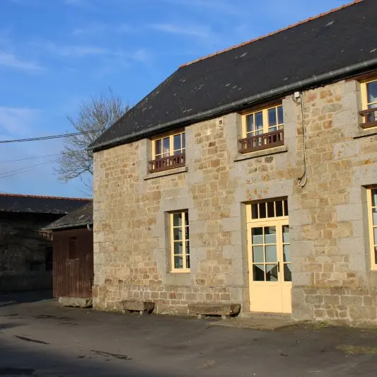 Facade-du-Grand-Gite---La-Maison-Neuve