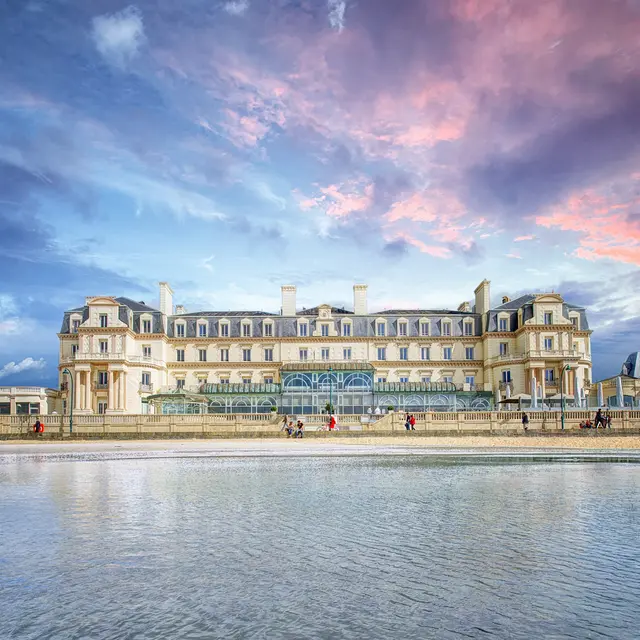 GRAND HOTEL DES THERMES SAINT-MALO