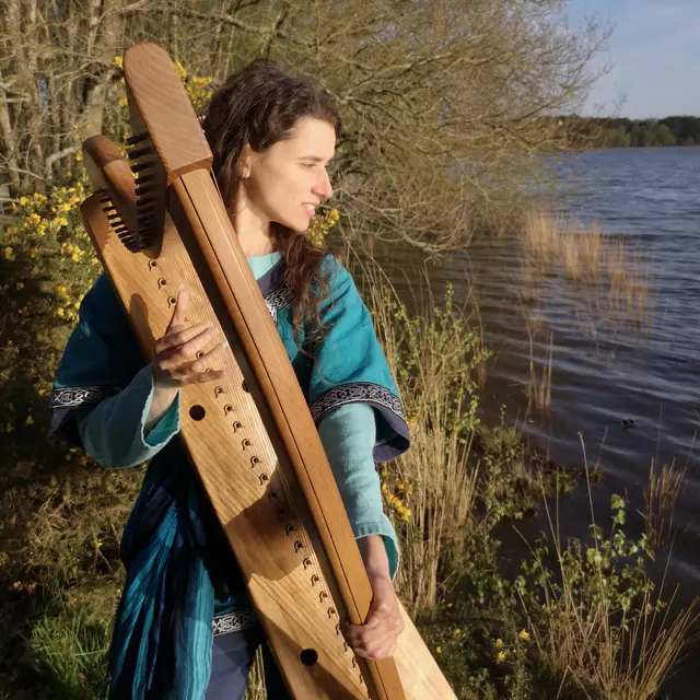 Morgan & sa harpe - Paimpont
