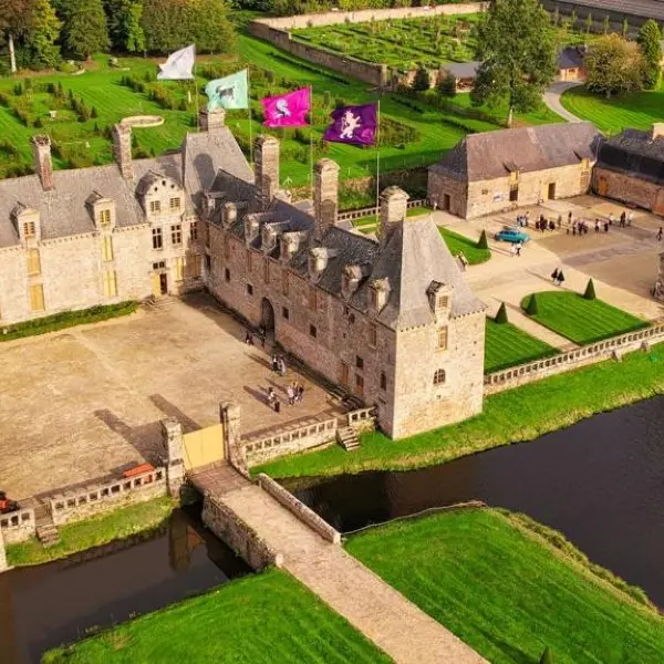 Le Château des Sorciers au chateau Rocher Portail