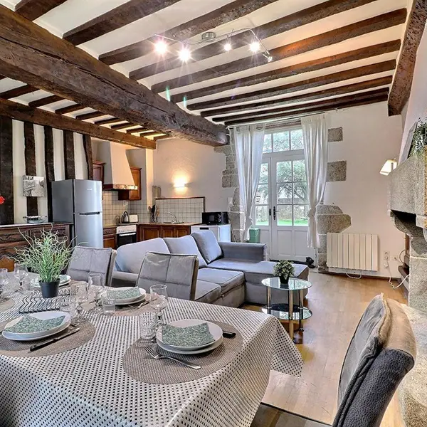 Le présbytère Mellé (2)