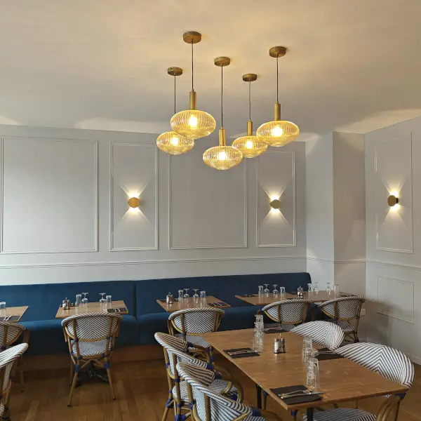 Les Volets Bleus 1 800 px