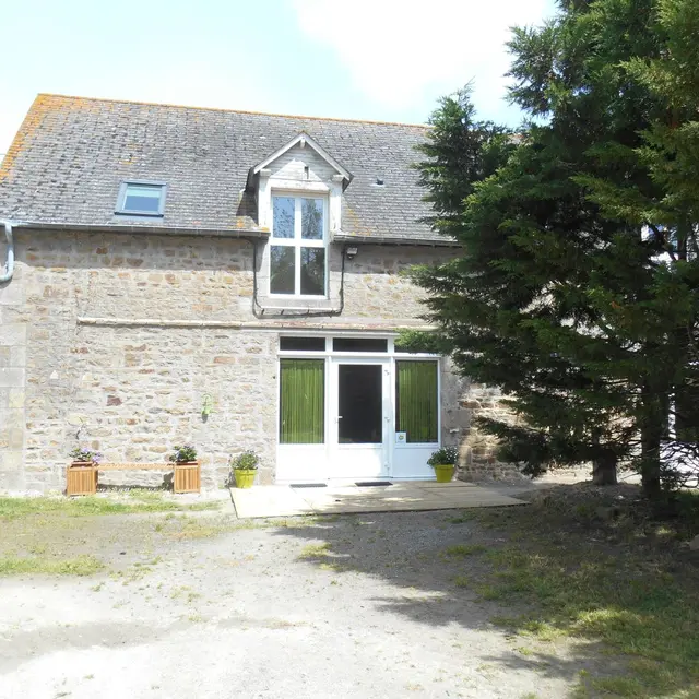 Gîte - Les Crinières de la Baie - St Broladre