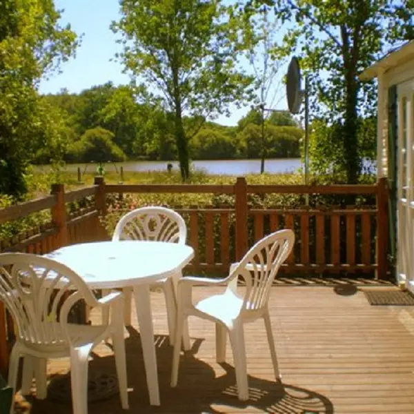 Camping Merlin L'enchanteur - Loyat - Brocéliande
