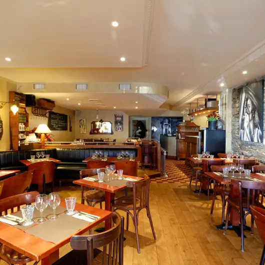 A Contre Courant Cancale