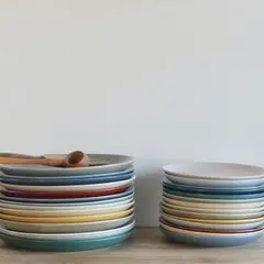 assiettes-gres-contemporaines