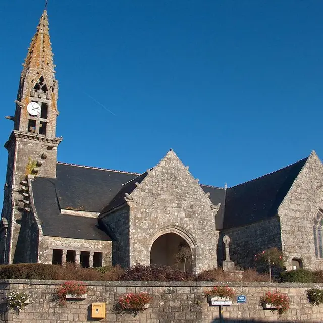 Langoelan-Eglise-paroissiale-Saint-Barnabe-pays-roi-Morvan-Morbihan-Bretagne-Sud