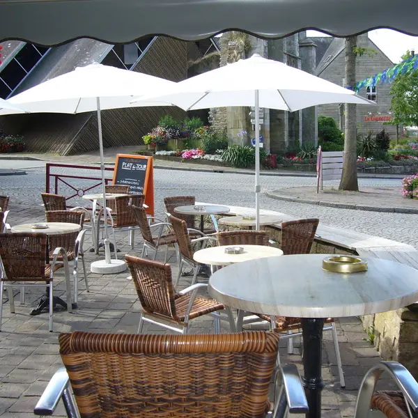 bar-restaurant-locmine-central (1)