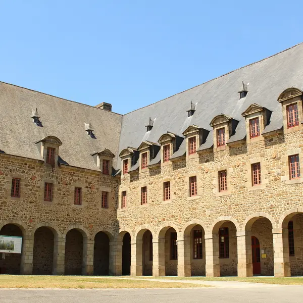 couvent-urbanistes-fougeres-ete-2019©MROINSON_(7)[1]