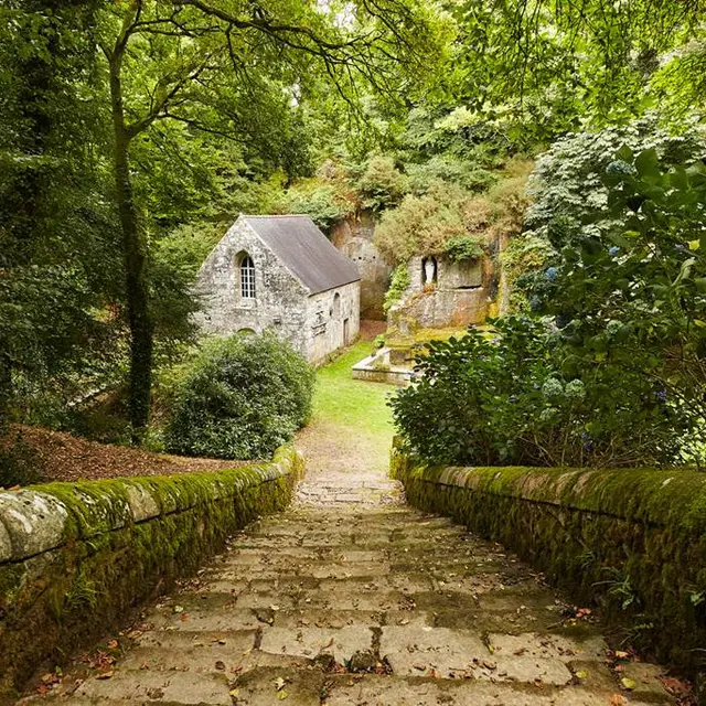 Locuon, église, chapelle, carrière gallo-romaine, Ploerdut, Morbihan, Bretagne Sud