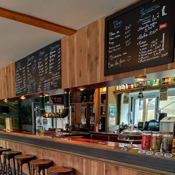 au-bar-d'en-face_epicerie_restauration-rapide_Trehorenteuc