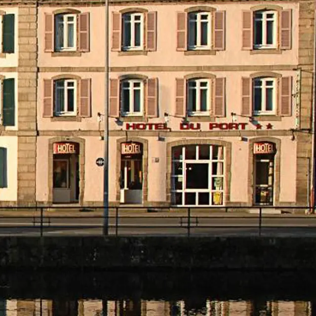 Hôtel du Port