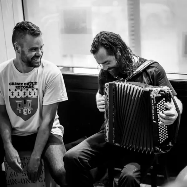 fred-peloquin_antoine-tardivel_concert_contes_quebec_MaisonMorgane_Concoret