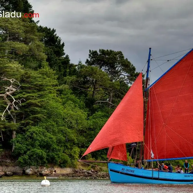 L'Indomptable Bateau du Patrimoine-Auray-Morbihan Bretagne Sud