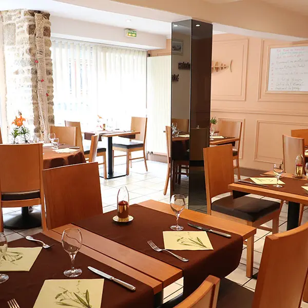 restaurant-laromate01