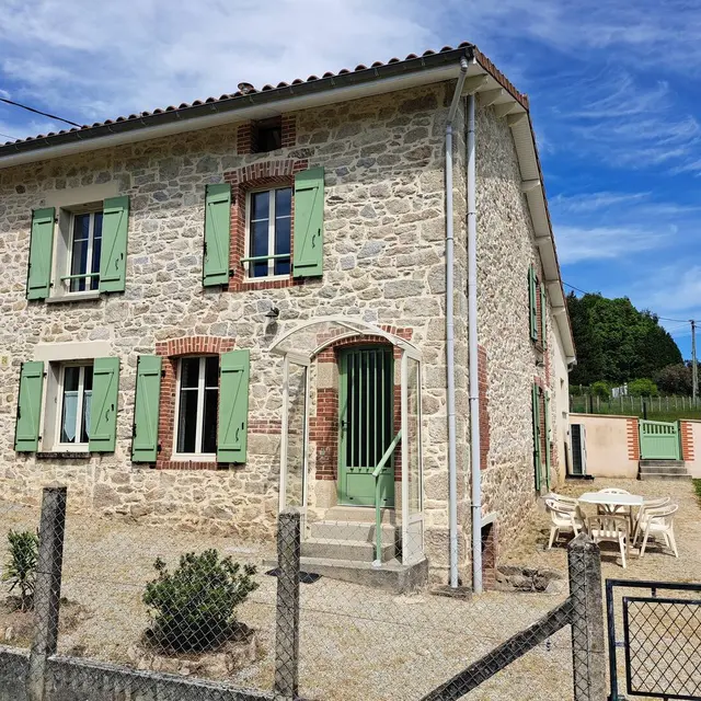 Facçade Logis de Saint-Auvent