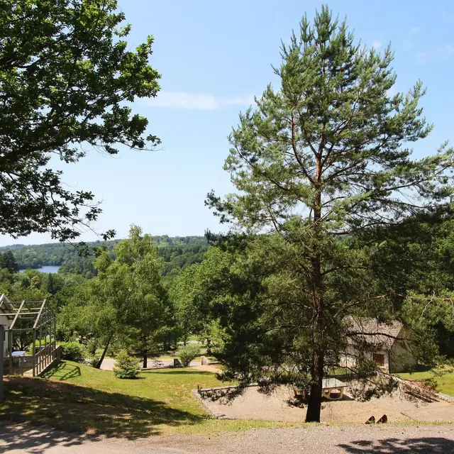 Gite Le Lac à Bujaleuf en Haute-Vienne (Limousin en Nouvelle Aquitaine)_1