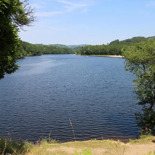 Gite Le Lac à Bujaleuf en Haute-Vienne (Limousin en Nouvelle Aquitaine)_1