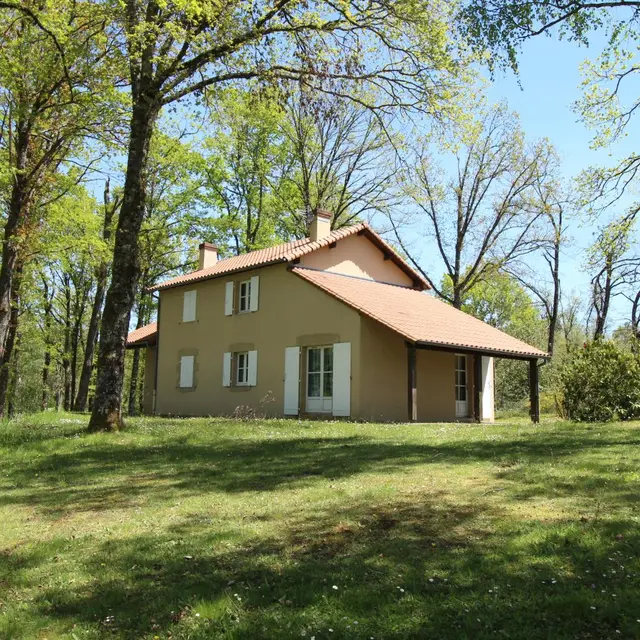 Gite Royer - Etang de La Roche à Meuzac en Haute-Vienne (Limousin)_1
