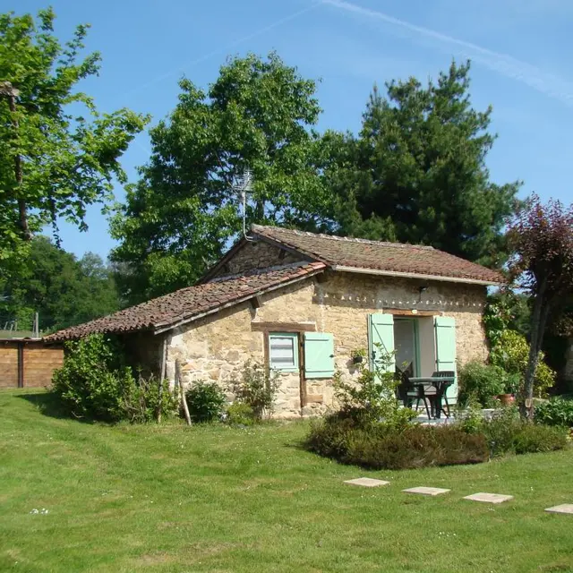 Chambre d'hôtes Bellevue à Saint Priest sous Aixe en Haute-Vienne (Nouvelle Aquitaine)_1