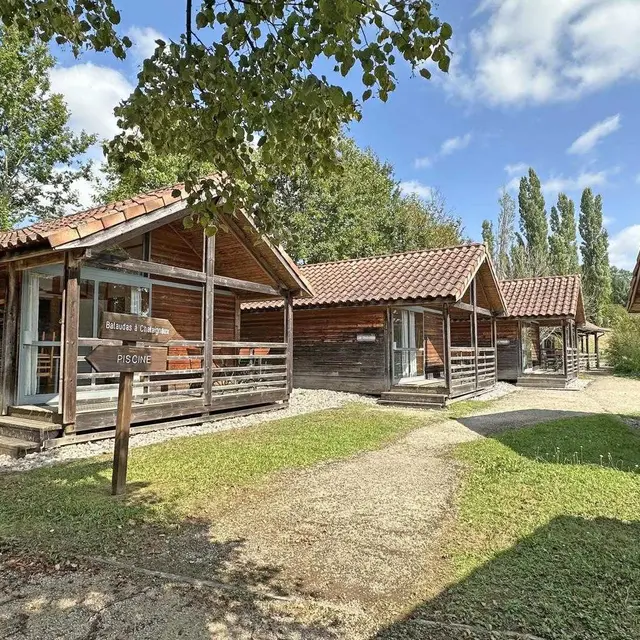 Hameau de gîtes du Vieux Poirier à Verneuil sur Vienne en Haute-Vienne (Nouvelle Aquitaine)_1