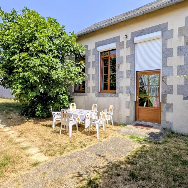 Gîte de l'école à Oradour Saint Genest en Haute-Vienne - Limousin - Nouvelle Aquitaine_1