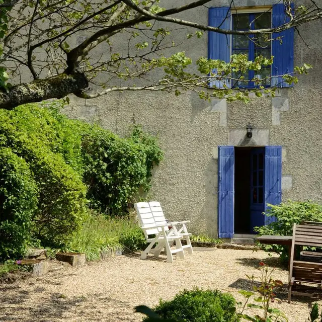 1-Gite-Tournesol-La-sauvageonne-saint-palais-le-jardin-privatif-3046-GD-F