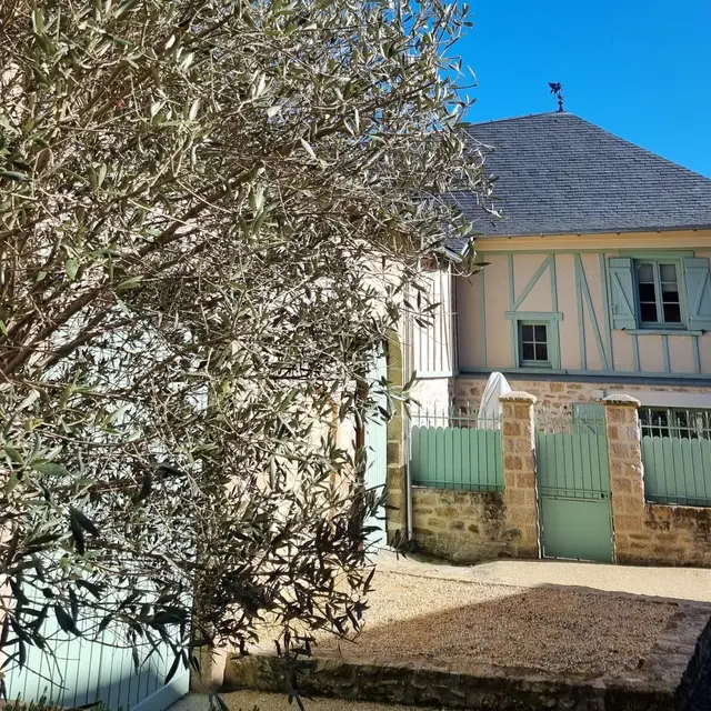 1 La Croisée extérieur (photo appel)